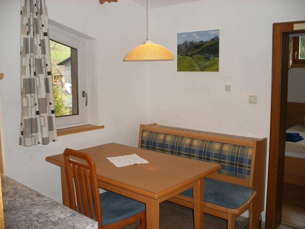 Haus Ausserbach Gaschurn Zimmer foto
